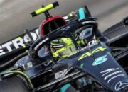 Lewis Hamilton Masih Optimistis Mercedes Mampu Bangkit di Pa...